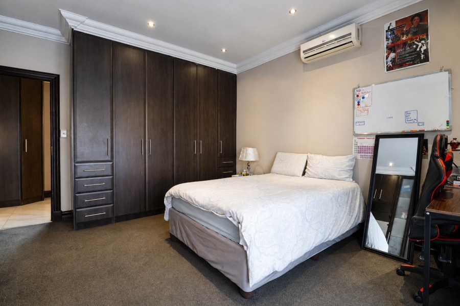 4 Bedroom Property for Sale in Blue Valley Golf Estate Gauteng