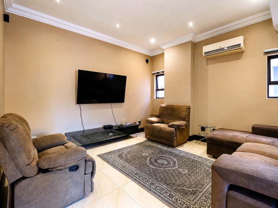 4 Bedroom Property for Sale in Blue Valley Golf Estate Gauteng