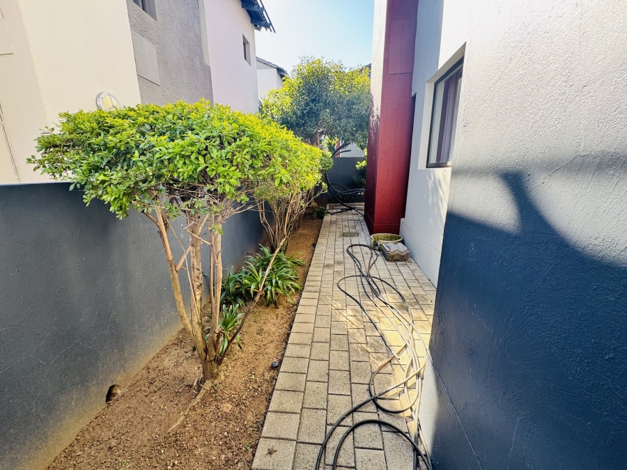 3 Bedroom Property for Sale in Maroeladal Gauteng