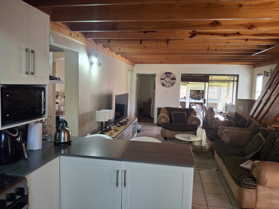 4 Bedroom Property for Sale in Ravenswood Gauteng