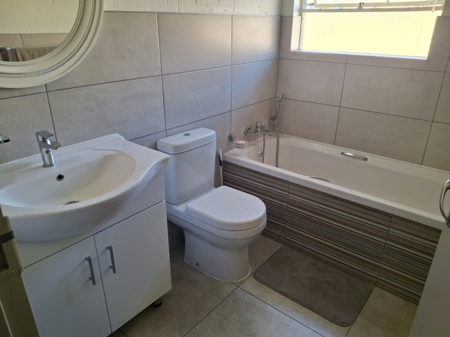 4 Bedroom Property for Sale in Ravenswood Gauteng