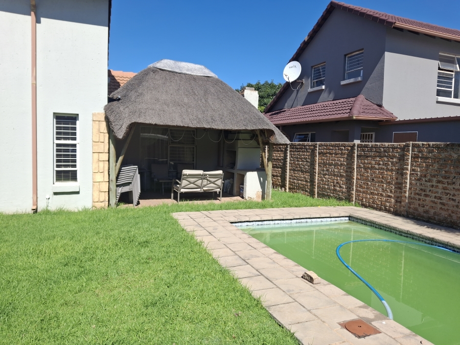 4 Bedroom Property for Sale in Ravenswood Gauteng