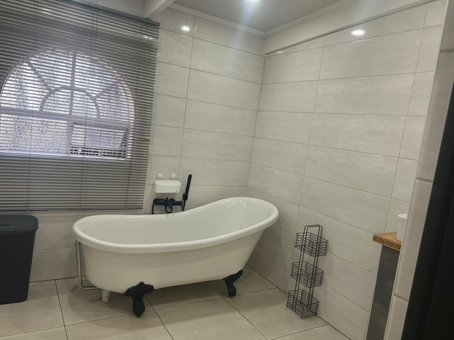 3 Bedroom Property for Sale in Three Rivers Gauteng