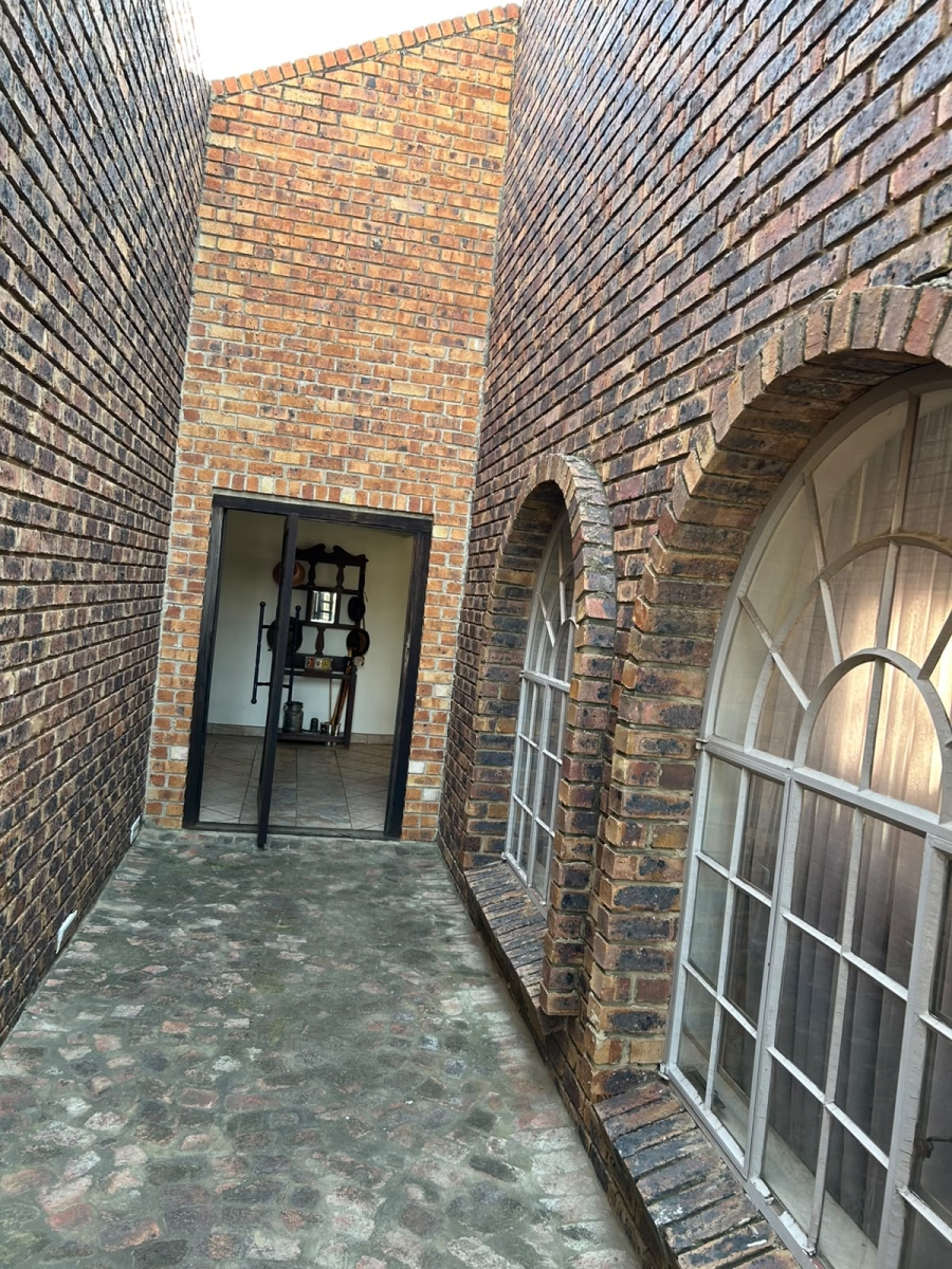 3 Bedroom Property for Sale in Three Rivers Gauteng