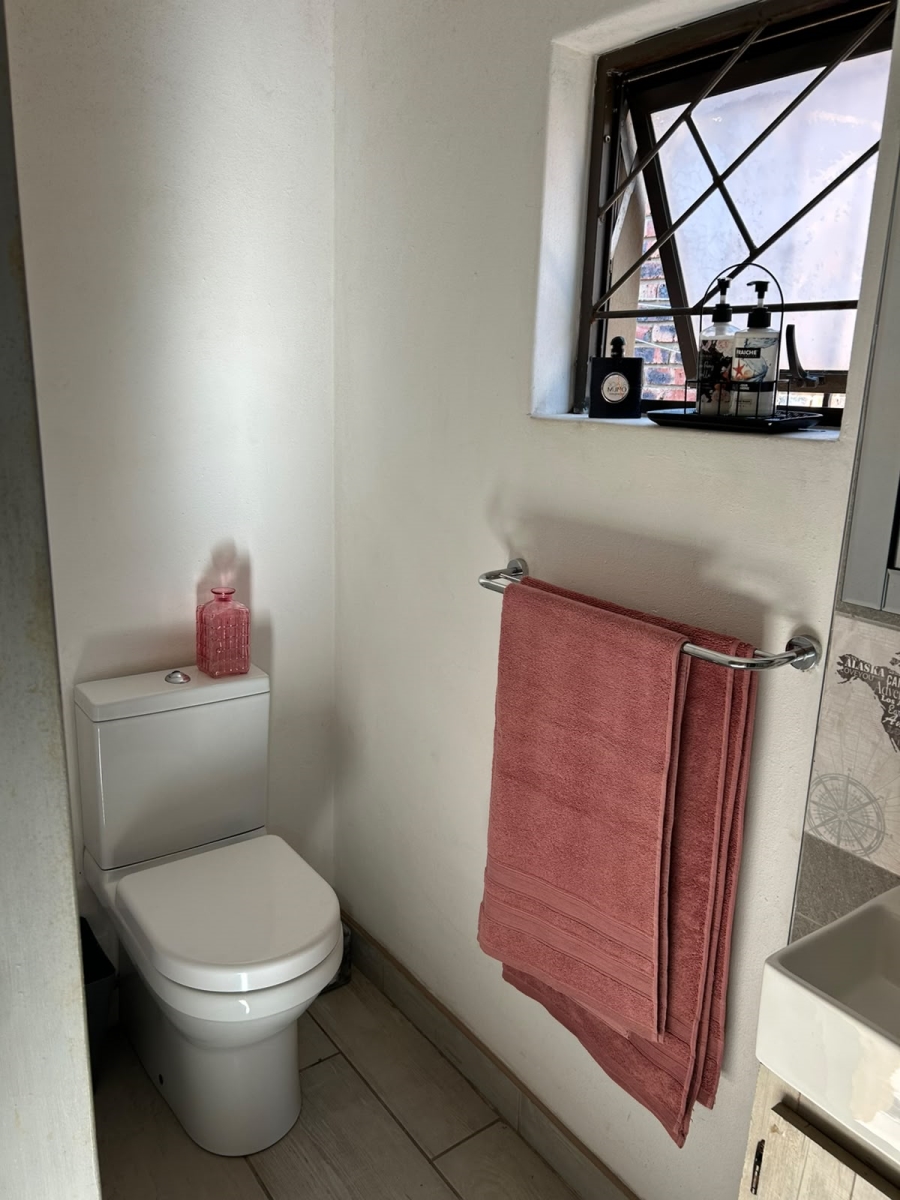 3 Bedroom Property for Sale in Three Rivers Gauteng