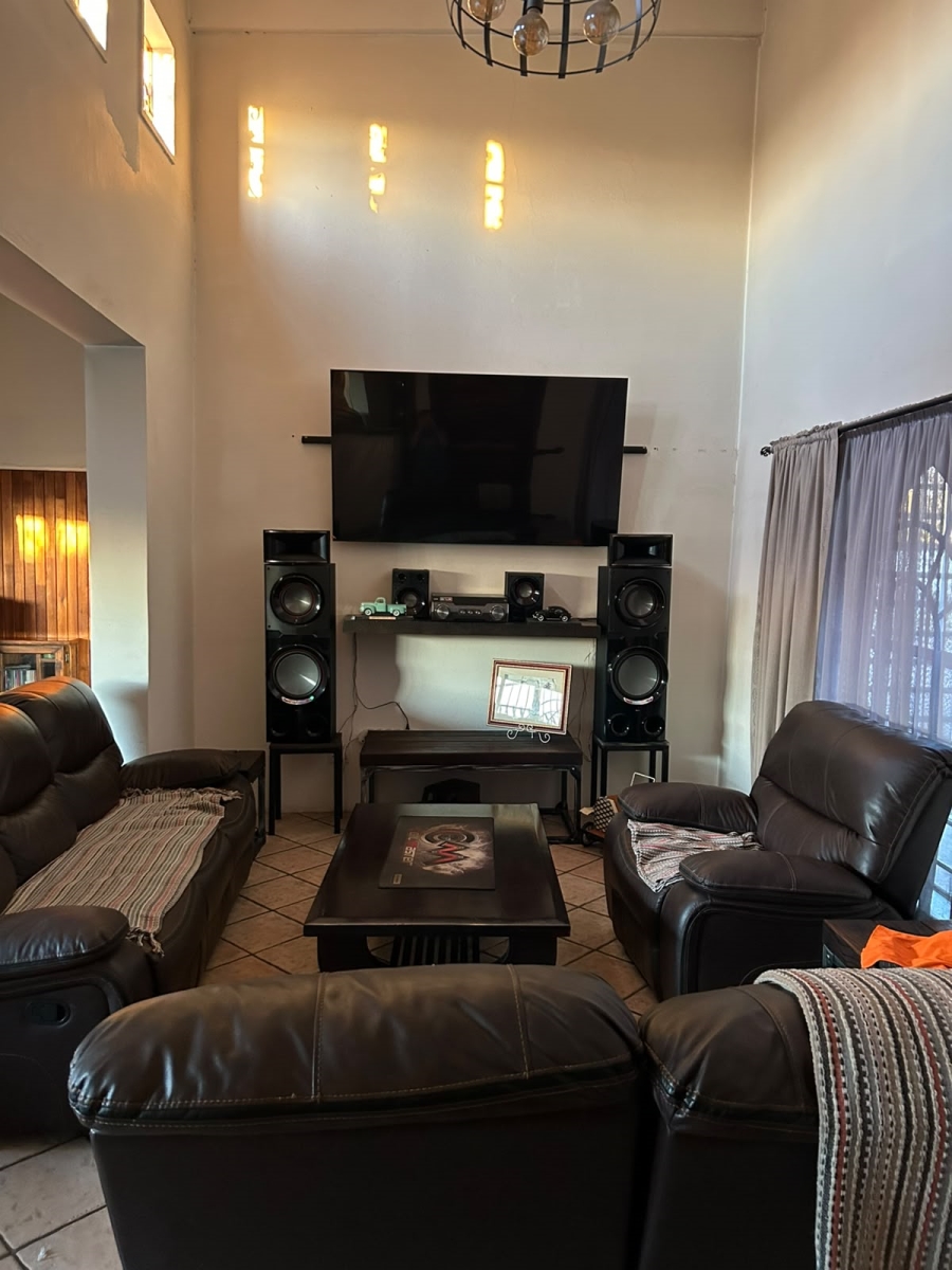 3 Bedroom Property for Sale in Three Rivers Gauteng