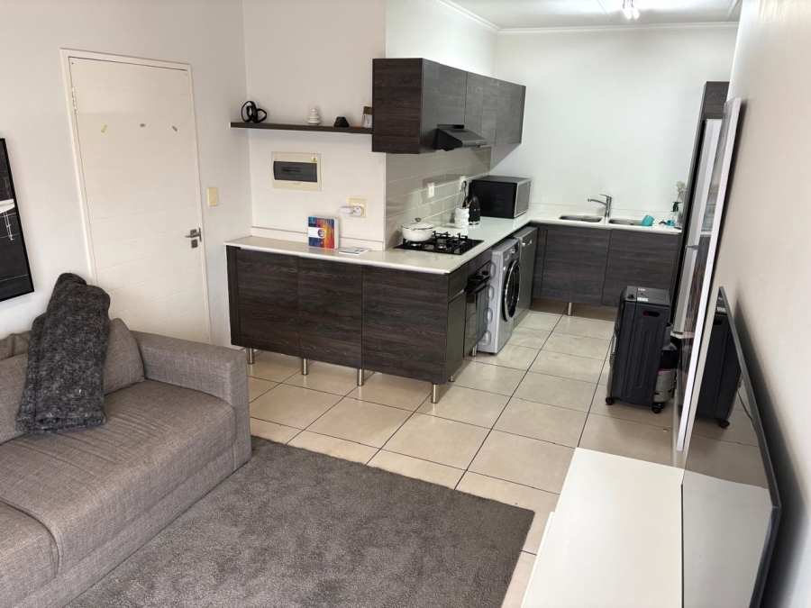 To Let 1 Bedroom Property for Rent in Equestria Gauteng