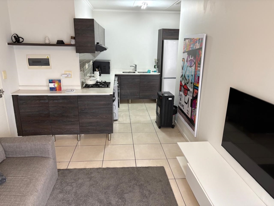 To Let 1 Bedroom Property for Rent in Equestria Gauteng