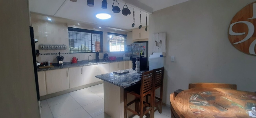 4 Bedroom Property for Sale in Birchleigh Gauteng