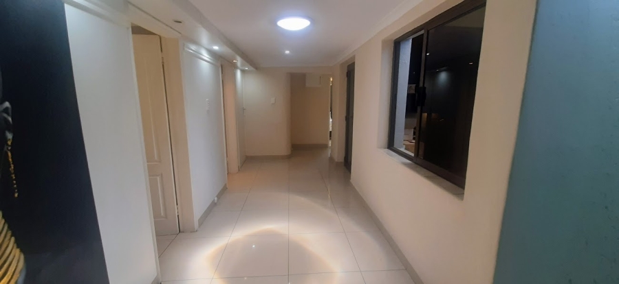 4 Bedroom Property for Sale in Birchleigh Gauteng