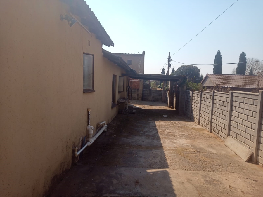 4 Bedroom Property for Sale in Norkem Park Gauteng