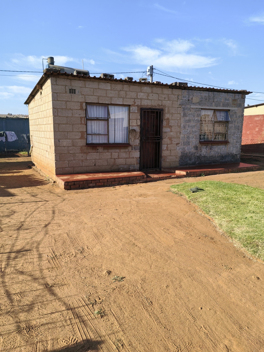1 Bedroom Property for Sale in Duduza Gauteng