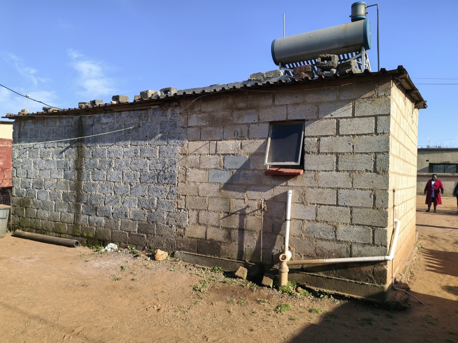 1 Bedroom Property for Sale in Duduza Gauteng