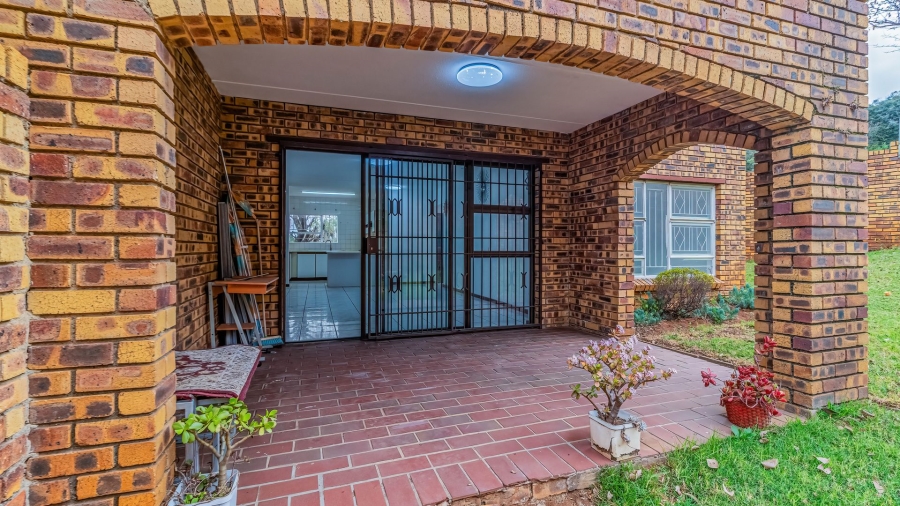 2 Bedroom Property for Sale in Bruma Gauteng