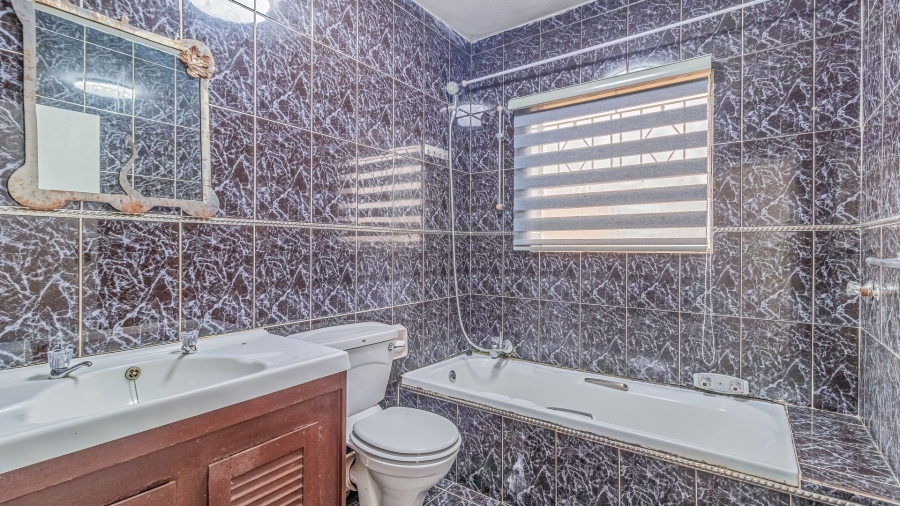 2 Bedroom Property for Sale in Bruma Gauteng
