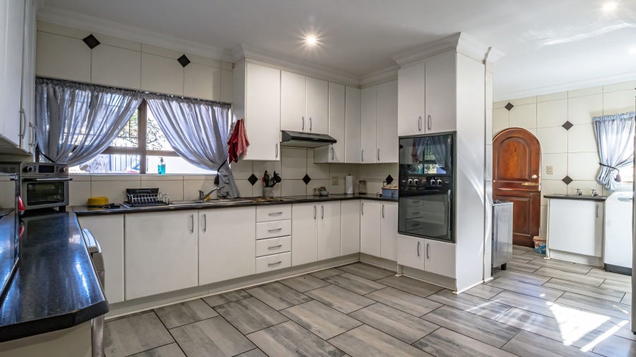3 Bedroom Property for Sale in Newlands Gauteng