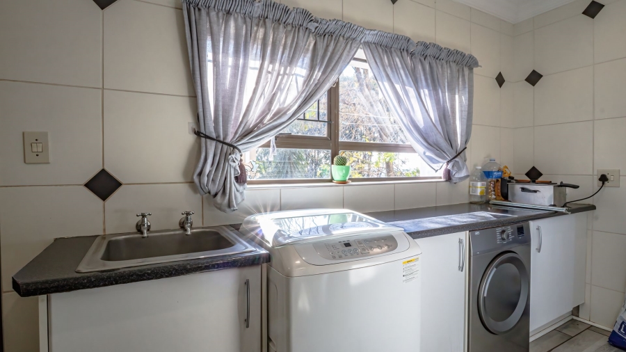3 Bedroom Property for Sale in Newlands Gauteng