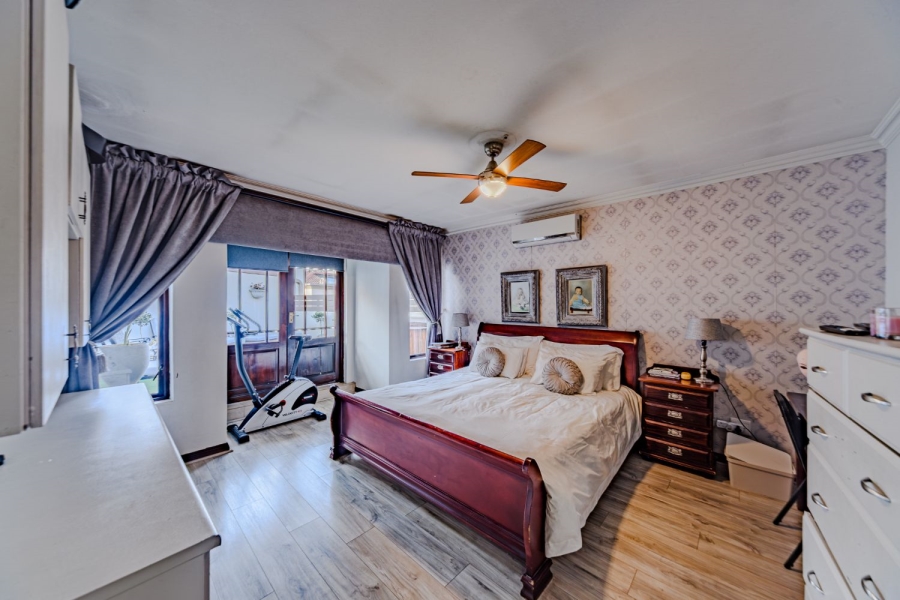 4 Bedroom Property for Sale in Silver Lakes Golf Estate Gauteng