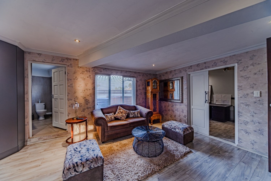 4 Bedroom Property for Sale in Silver Lakes Golf Estate Gauteng