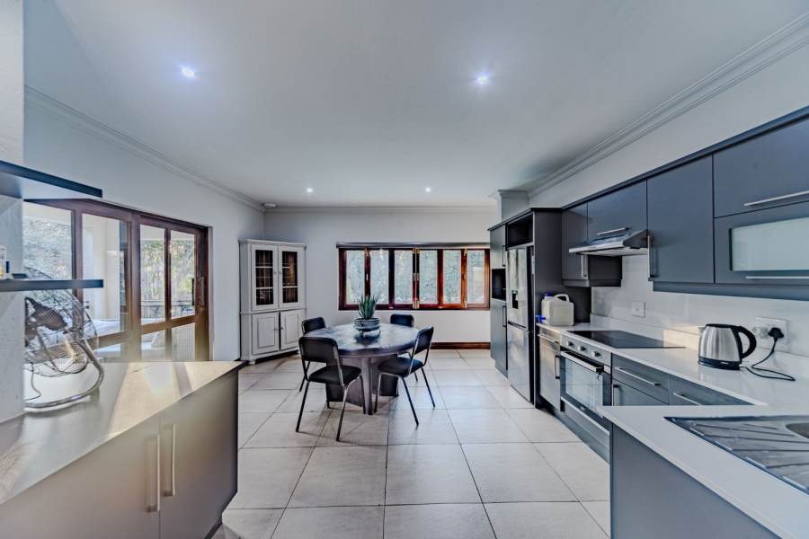 4 Bedroom Property for Sale in Silver Lakes Golf Estate Gauteng