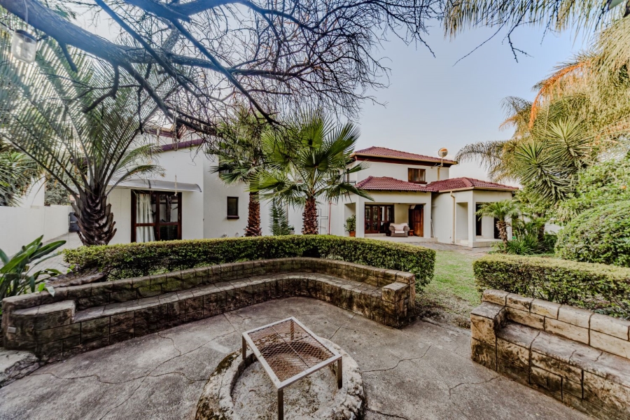 4 Bedroom Property for Sale in Silver Lakes Golf Estate Gauteng