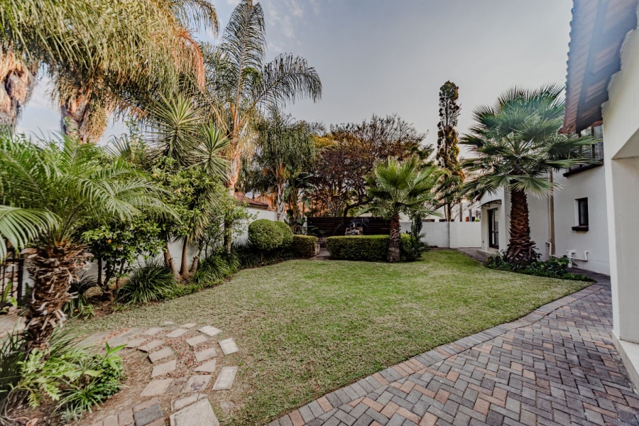 4 Bedroom Property for Sale in Silver Lakes Golf Estate Gauteng