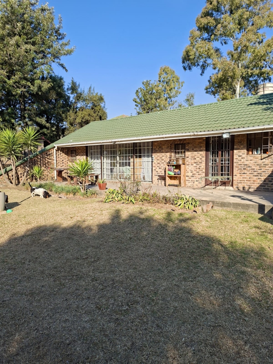 4 Bedroom Property for Sale in Laezonia Gauteng