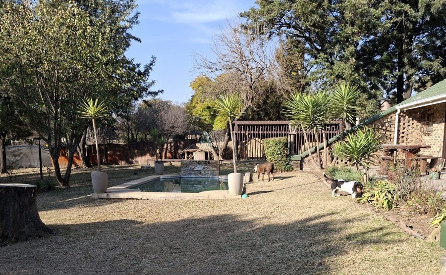 4 Bedroom Property for Sale in Laezonia Gauteng