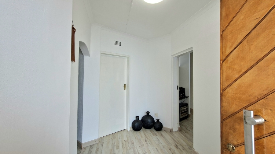 4 Bedroom Property for Sale in Gallo Manor Gauteng