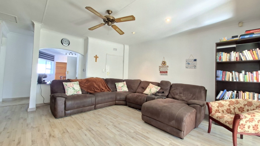 4 Bedroom Property for Sale in Gallo Manor Gauteng