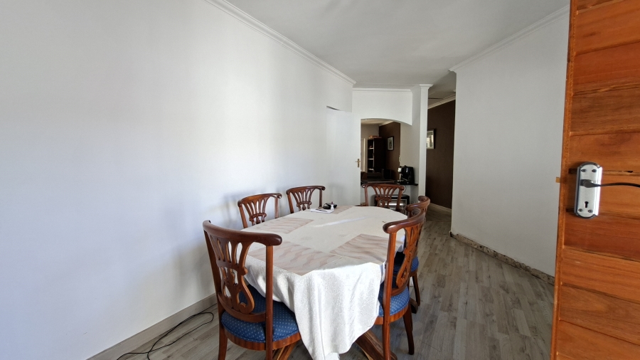4 Bedroom Property for Sale in Gallo Manor Gauteng