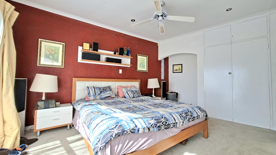 4 Bedroom Property for Sale in Gallo Manor Gauteng