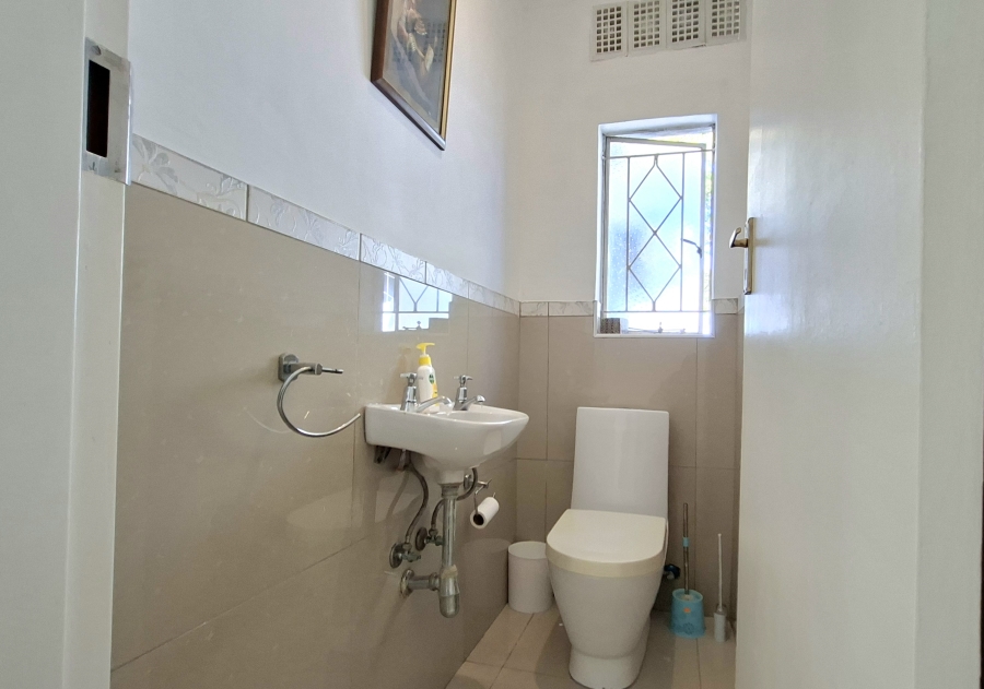 4 Bedroom Property for Sale in Gallo Manor Gauteng