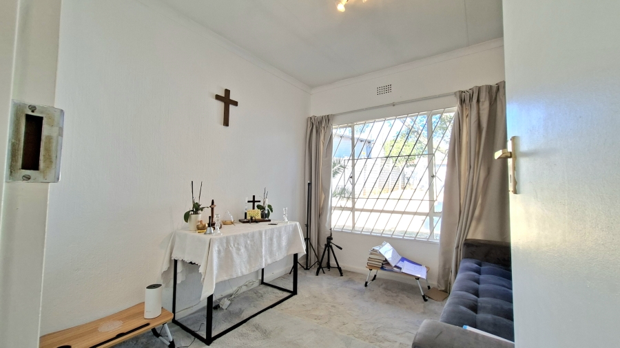 4 Bedroom Property for Sale in Gallo Manor Gauteng