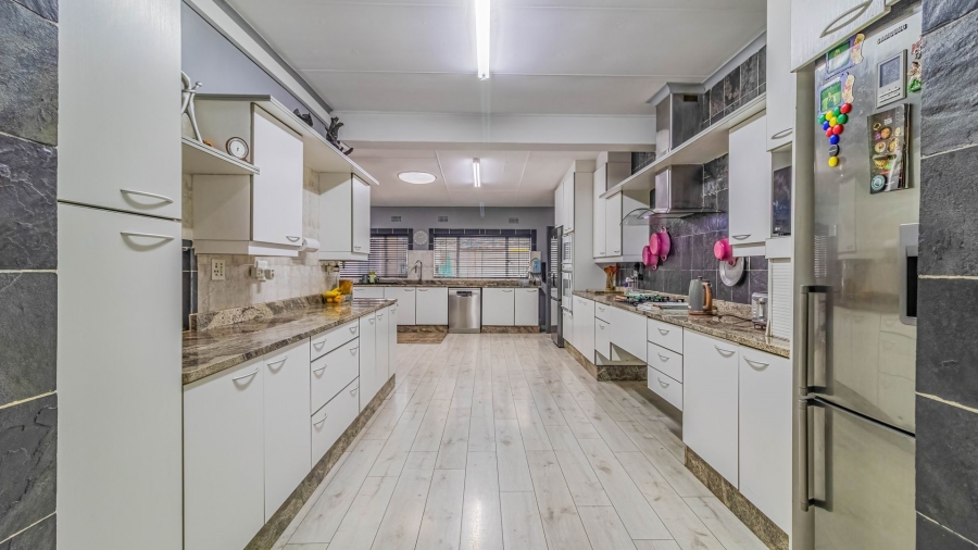 4 Bedroom Property for Sale in Alewynspoort Gauteng