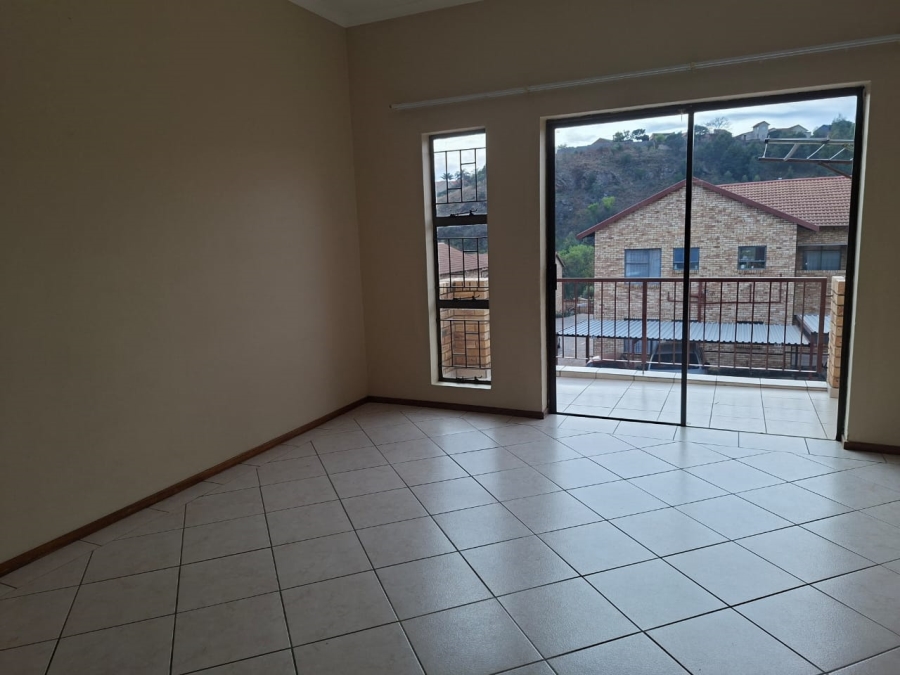 2 Bedroom Property for Sale in Roodekrans Gauteng