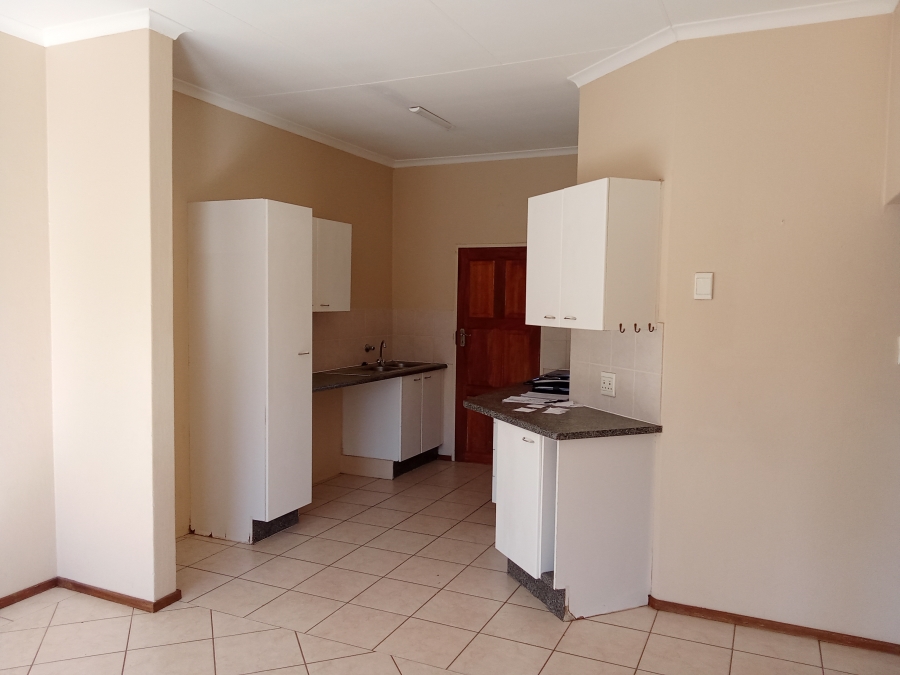2 Bedroom Property for Sale in Roodekrans Gauteng