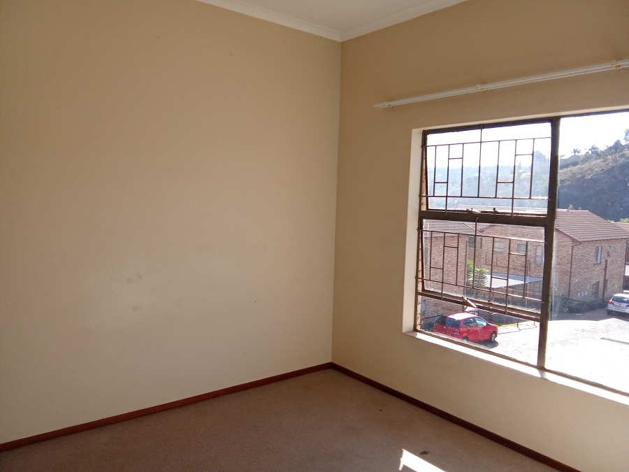 2 Bedroom Property for Sale in Roodekrans Gauteng