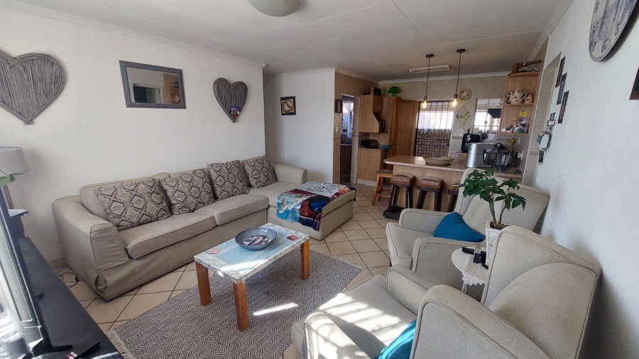 2 Bedroom Property for Sale in Eike Park Gauteng