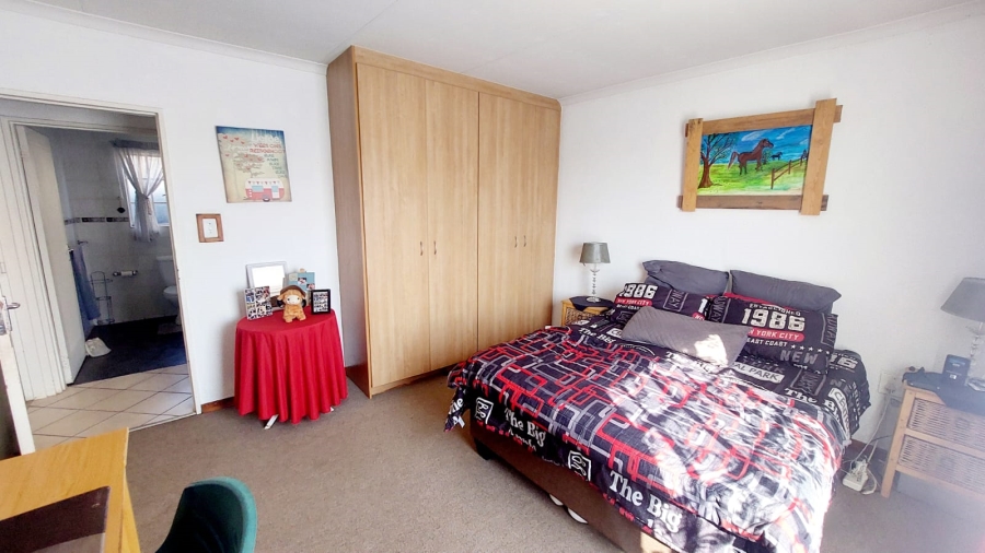 2 Bedroom Property for Sale in Eike Park Gauteng