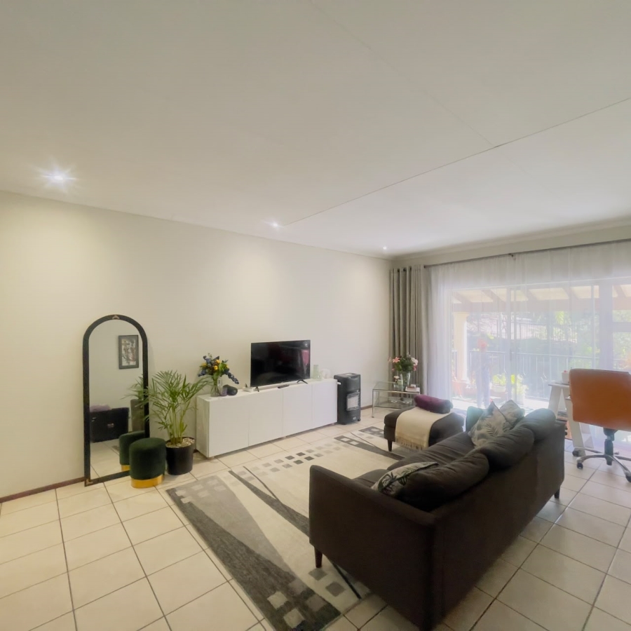 2 Bedroom Property for Sale in Sharonlea Gauteng