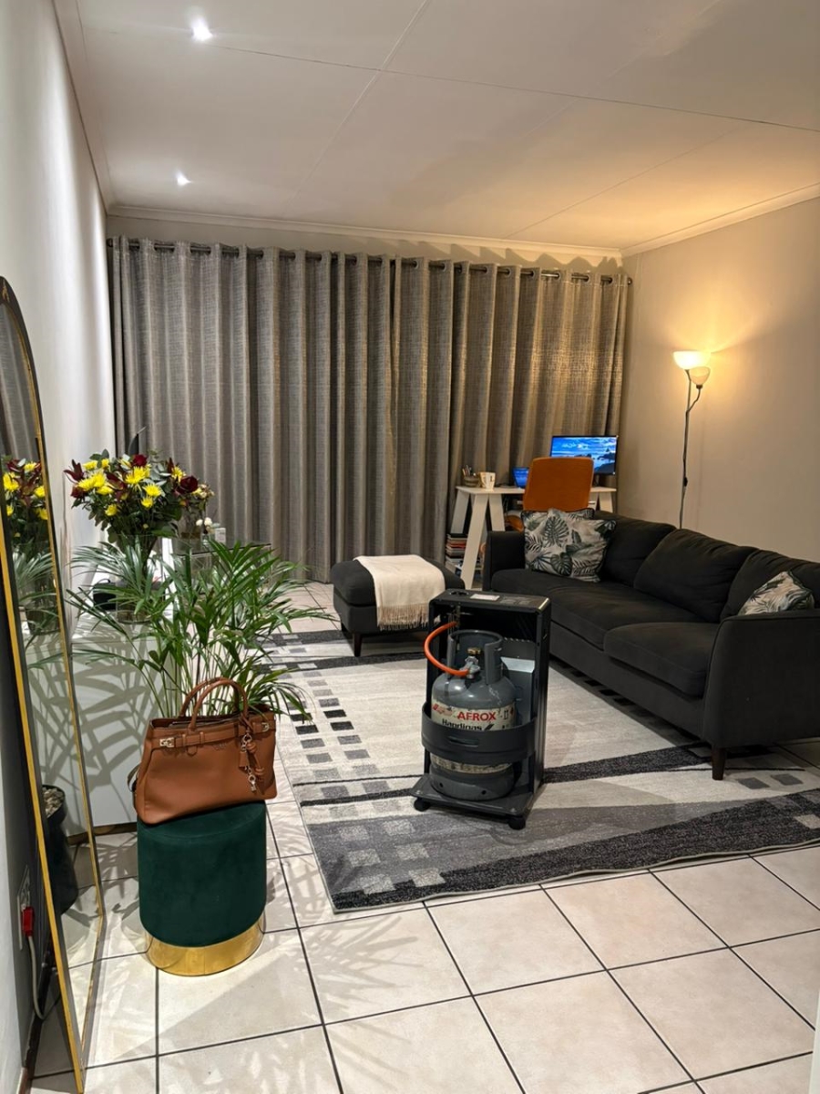 2 Bedroom Property for Sale in Sharonlea Gauteng