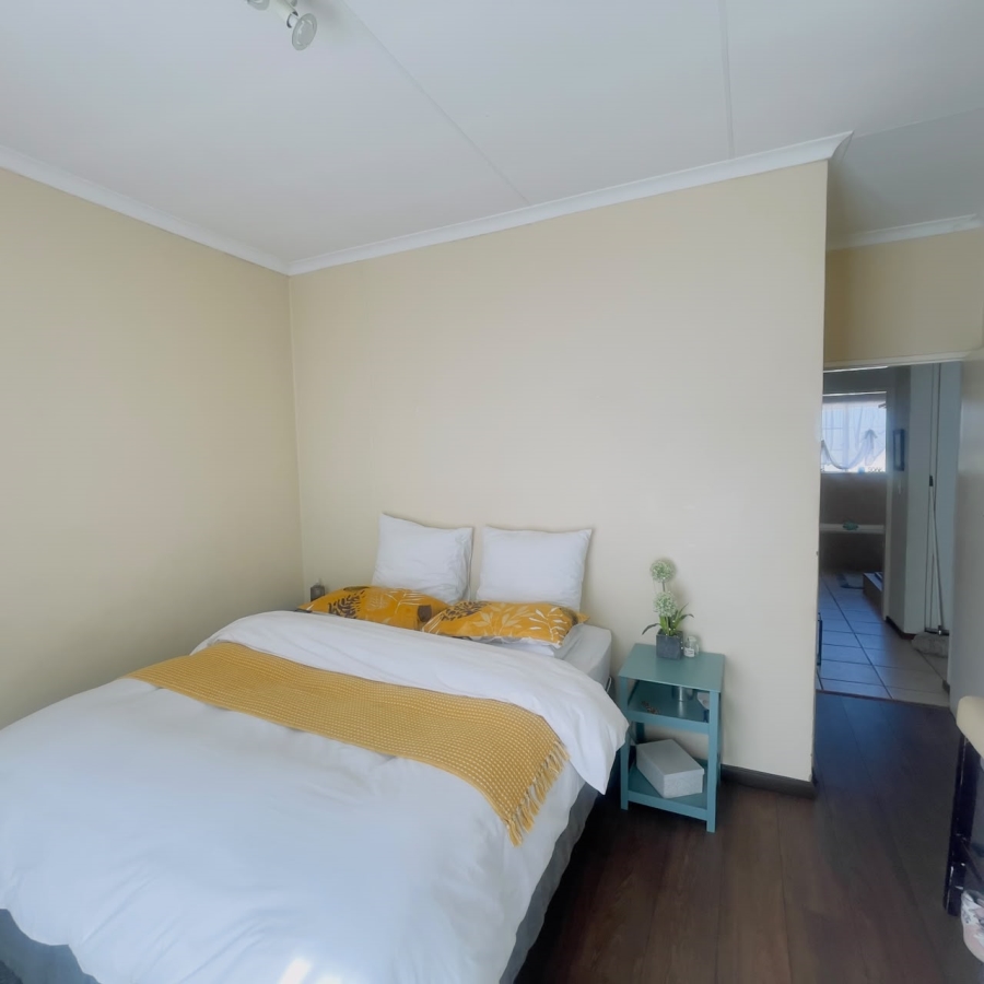 2 Bedroom Property for Sale in Sharonlea Gauteng