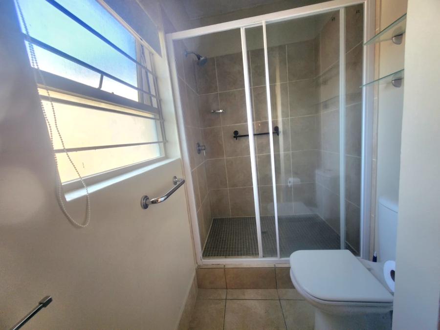 1 Bedroom Property for Sale in Lonehill Gauteng