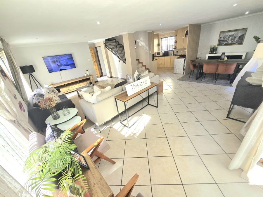 3 Bedroom Property for Sale in Halfway Gardens Gauteng