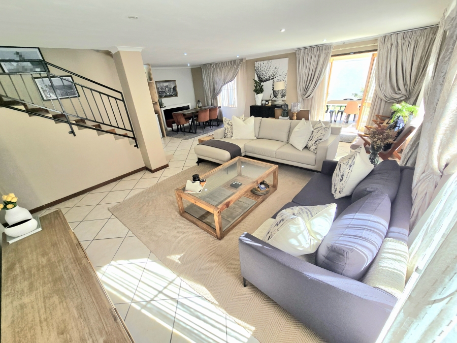 3 Bedroom Property for Sale in Halfway Gardens Gauteng