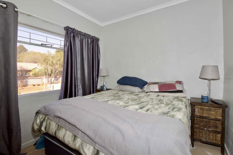 8 Bedroom Property for Sale in Eldoraigne Gauteng