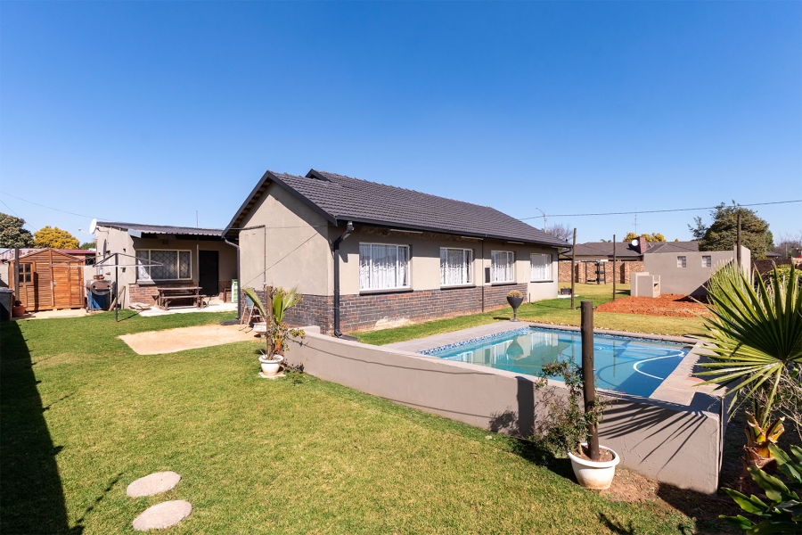 3 Bedroom Property for Sale in Dal Fouche Gauteng