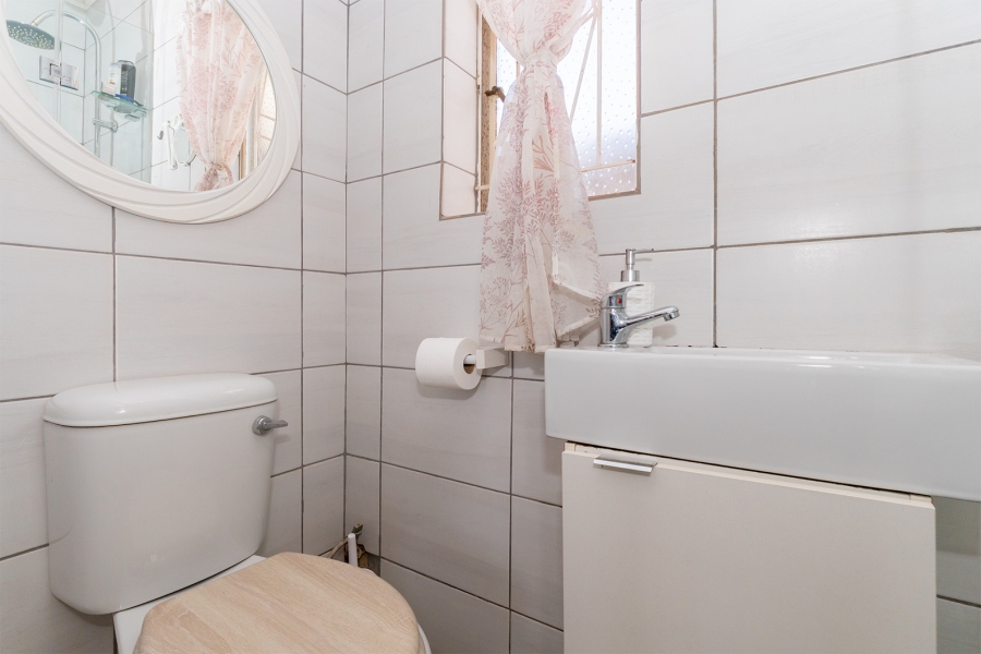 3 Bedroom Property for Sale in Dal Fouche Gauteng