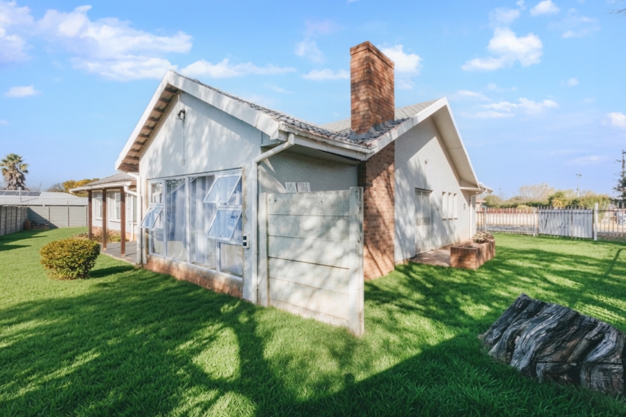 3 Bedroom Property for Sale in Ontdekkerspark Gauteng